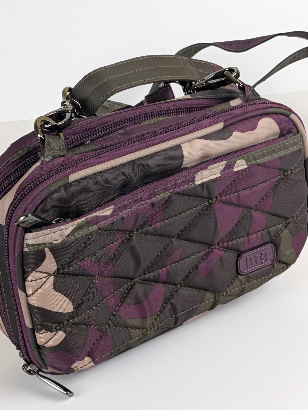 ​Lug Roundabout Crossbody Bag Purse Purple Multi Camo Quilted Adjustable Strap
